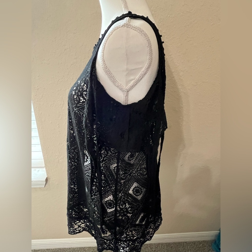 Free People ‘Geo Sands’ Cold Shoulder Lace Top - Picture 5 of 9